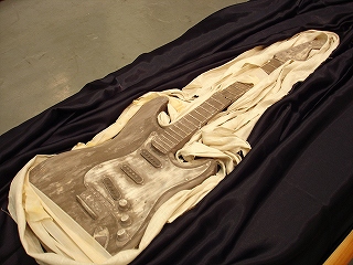 Gil Kuno, Guitar Morphologies-Mummified, 2010